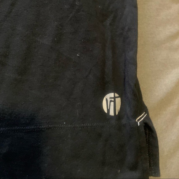 Raw Threads 39.3 Goofy theme sleeveless top - Picture 4 of 5